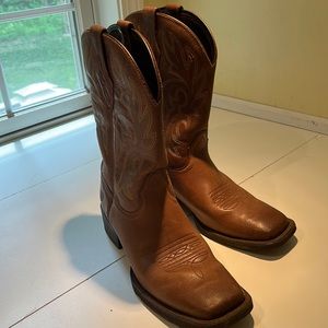 Ariat woman’s cattle drive cowboy boots